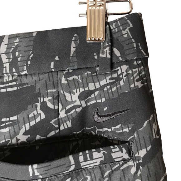 Nike Dri-Fit Camo Golf Shorts Performance Wear Swoosh Men's Medium - Picture 9 of 10